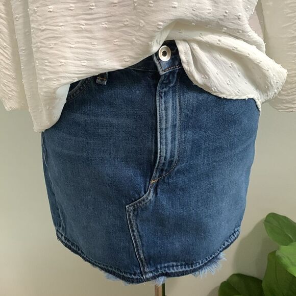 rag & bone Dresses & Skirts - rag & bone Distressed Style Fringed Medium Wash Denim Skirt W1B2K273FRI Size 27